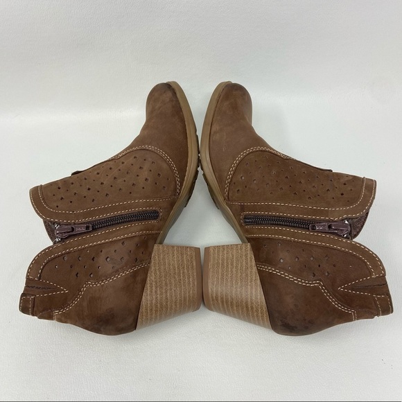 Earth Marion Brown Leather Side Zip Booties, Women’s Size US 6.5B. - Picture 7 of 10